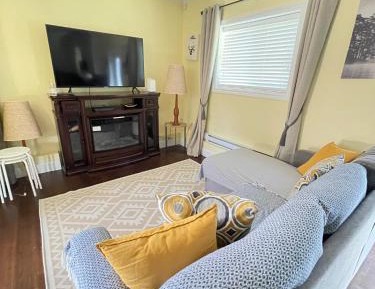 Family Room with Garden View