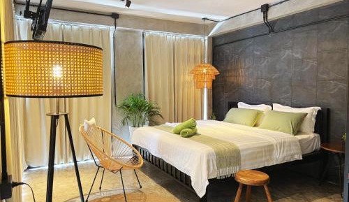 Deluxe Double Room with Bath