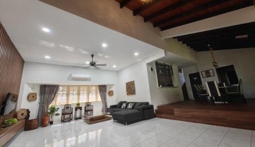 Six-Bedroom House