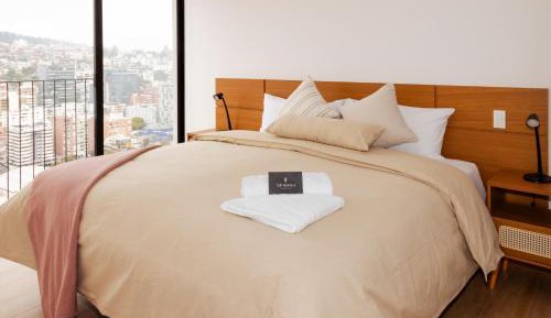 Deluxe One-Bedroom Apartment