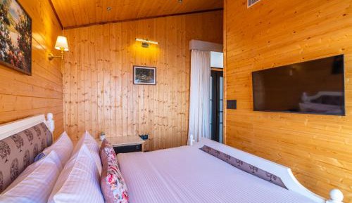 Deluxe Family Suite