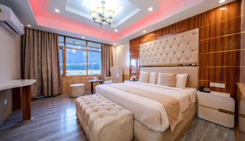 Superior King Room