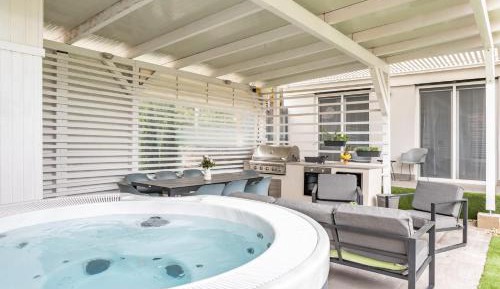 Deluxe Villa