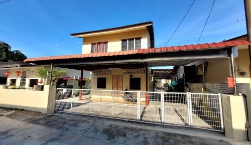 Bungalow with Garden View