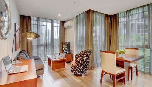 Studio Apartment with Balcony