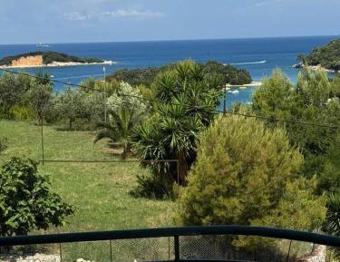 Three-Bedroom Family Room with Balcony and Sea View (5 Adults)