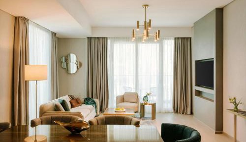 Stellar Three-Bedroom Apartment with Balcony
