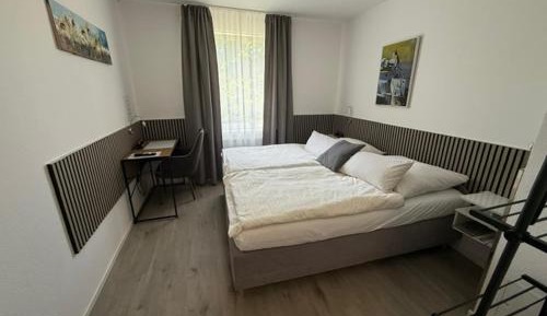 Double or Twin Room with Shower