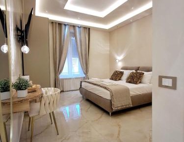 Deluxe Queen Room