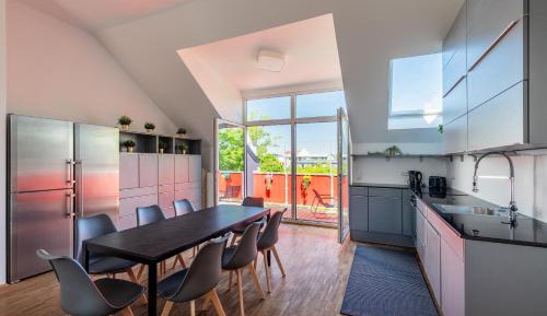 One-Bedroom Loft Apartment with Balcony
