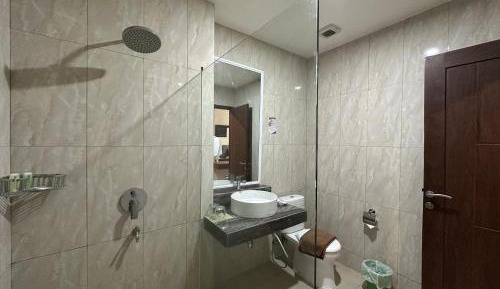 Royal Deluxe King Room