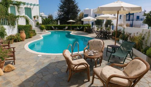 Skyros Luxury Lithari - Poolside Retreat Near The Sea