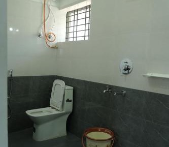6-Bed Mixed Dormitory Room