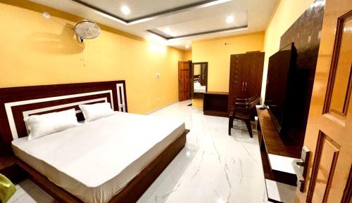 Deluxe Double Room with Balcony