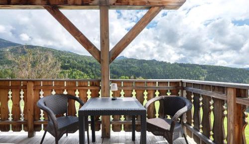 Superior One-Bedroom Apartment with Balcony