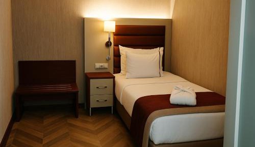 Connected Family Room - Free Access to Spa