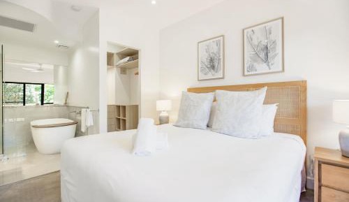 Deluxe Three Bedroom Apartment - Exclusive Rooftop