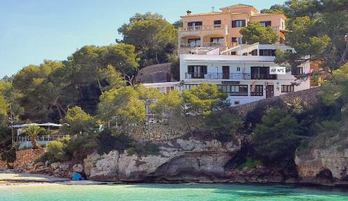 Two-Bedroom Apartment with Balcony
