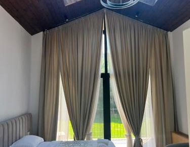 Deluxe Double Room (2 Adults + 1 Child)