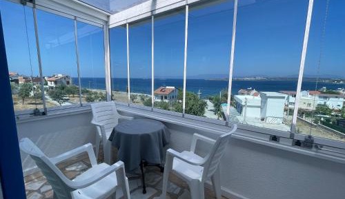 Family Room with Sea View