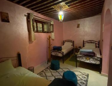 Standard Double Room with Shared Bathroom