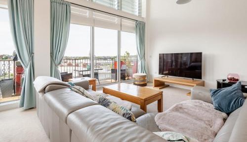 Three-Bedroom Premium Apartment with Balcony