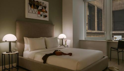 One-Bedroom Queen Apartment with Sofa Bed