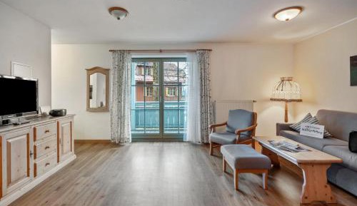 Superior One-Bedroom Apartment with Balcony