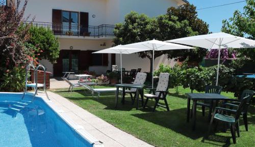 Four-Bedroom Apartment with Balcony 