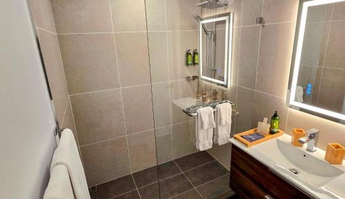 Double Room with Private Bathroom