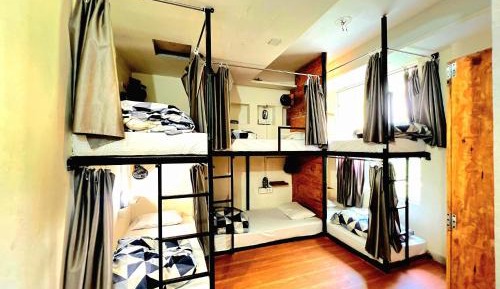 Bed in 6-Bed Mixed Dormitory Room