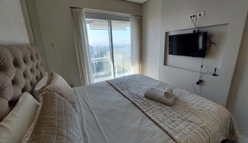 Studio Apartment with Sea View