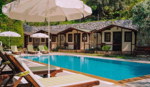 Triple Room with Pool View