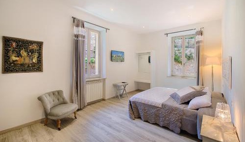 Junior Suite with Garden View