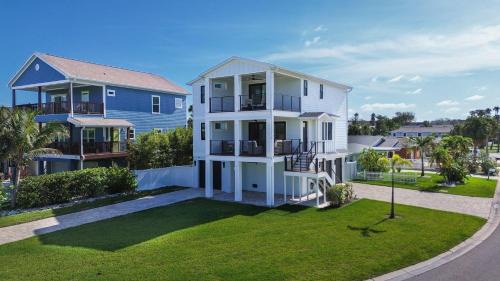 Four-Bedroom Holiday Home
