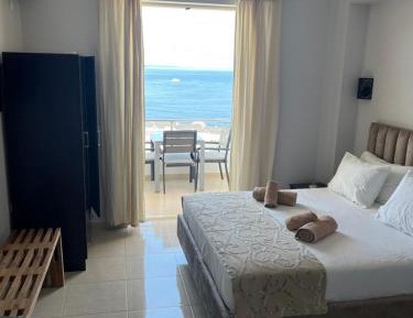 Studio with Sea View (2 Adults)