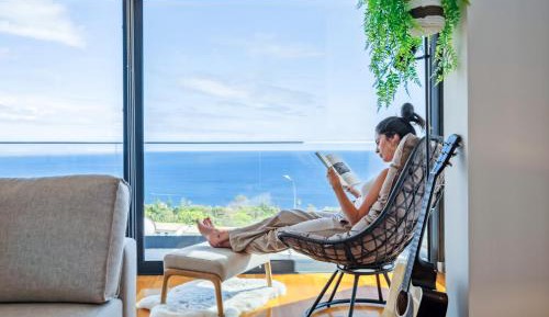 Three-Bedroom Apartment with Ocean View