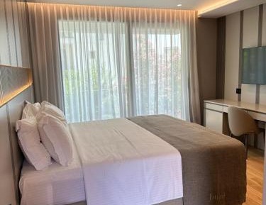 Double or Twin Room with Side Sea View