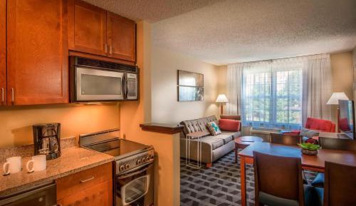 2 Bedroom Suite