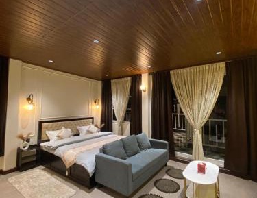King Room with Mountain View