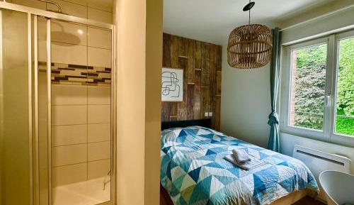 Double Room with Private Bathroom