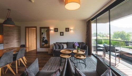 Two Bedroom Apartment with Balcony and Mountain View - Top 14