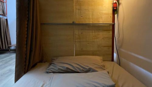 Bed in 10-Bed Mixed Dormitory Room
