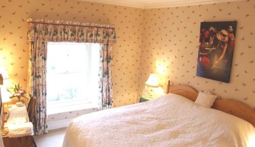 Deluxe King Suite
