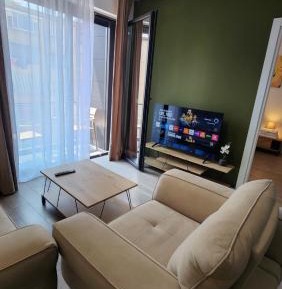 One-Bedroom Apartment with Balcony