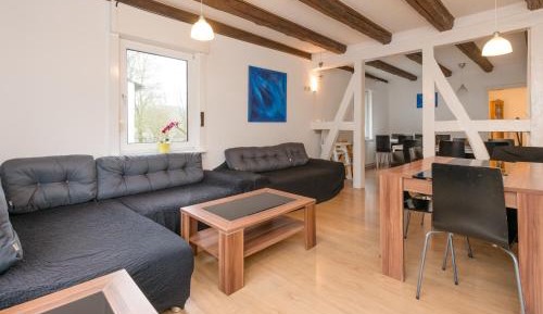 Ten-Bedroom Holiday Home
