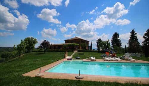 One-Bedroom Holiday Home