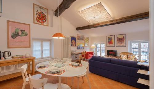 One-Bedroom Apartment with City View