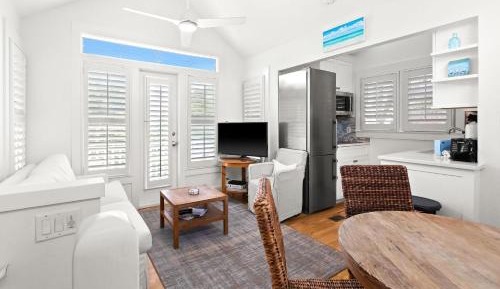 One-Bedroom Holiday Home