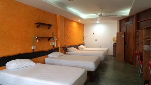 Bed in 6-Bed Mixed Dormitory Room